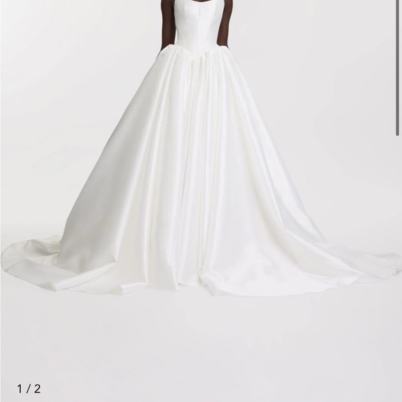 Elegant White Wedding Dress